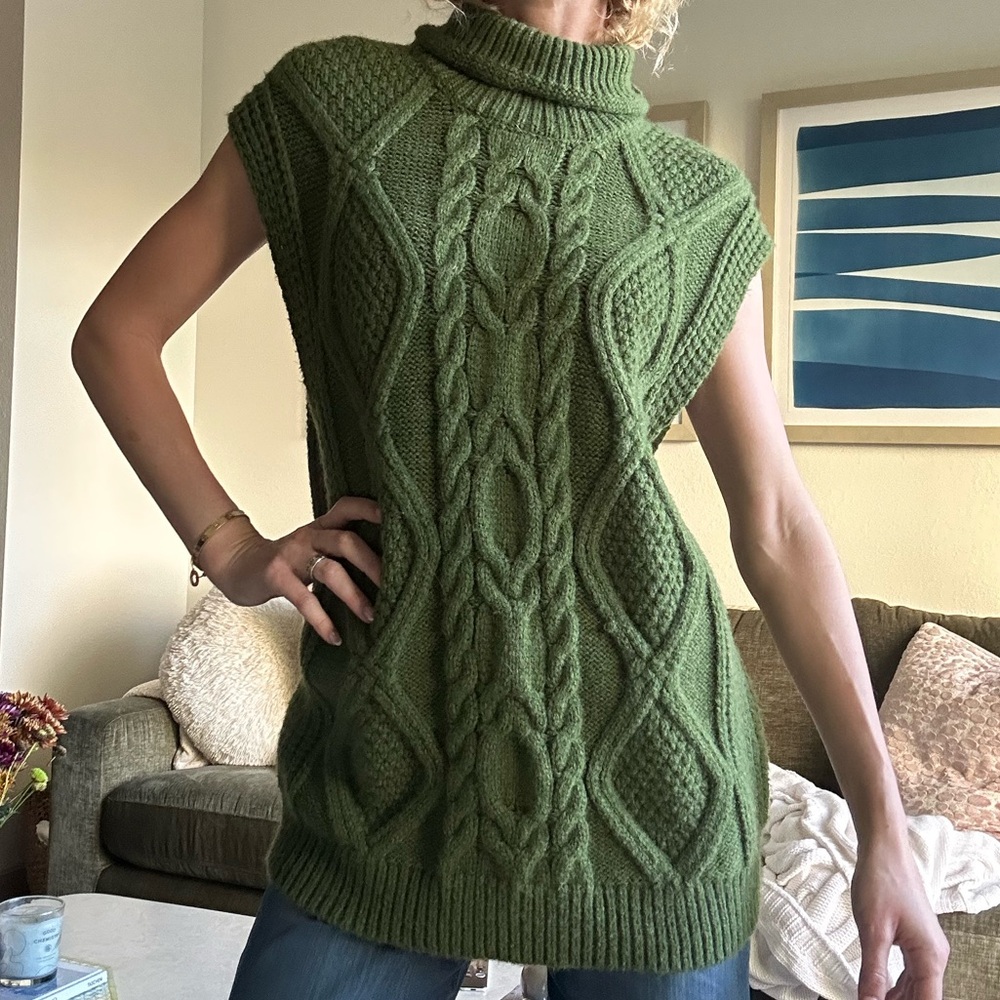 Oversized Green Cable Knit Turtleneck Sweater